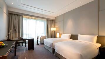 1 bedroom, minibar, in-room safe, desk