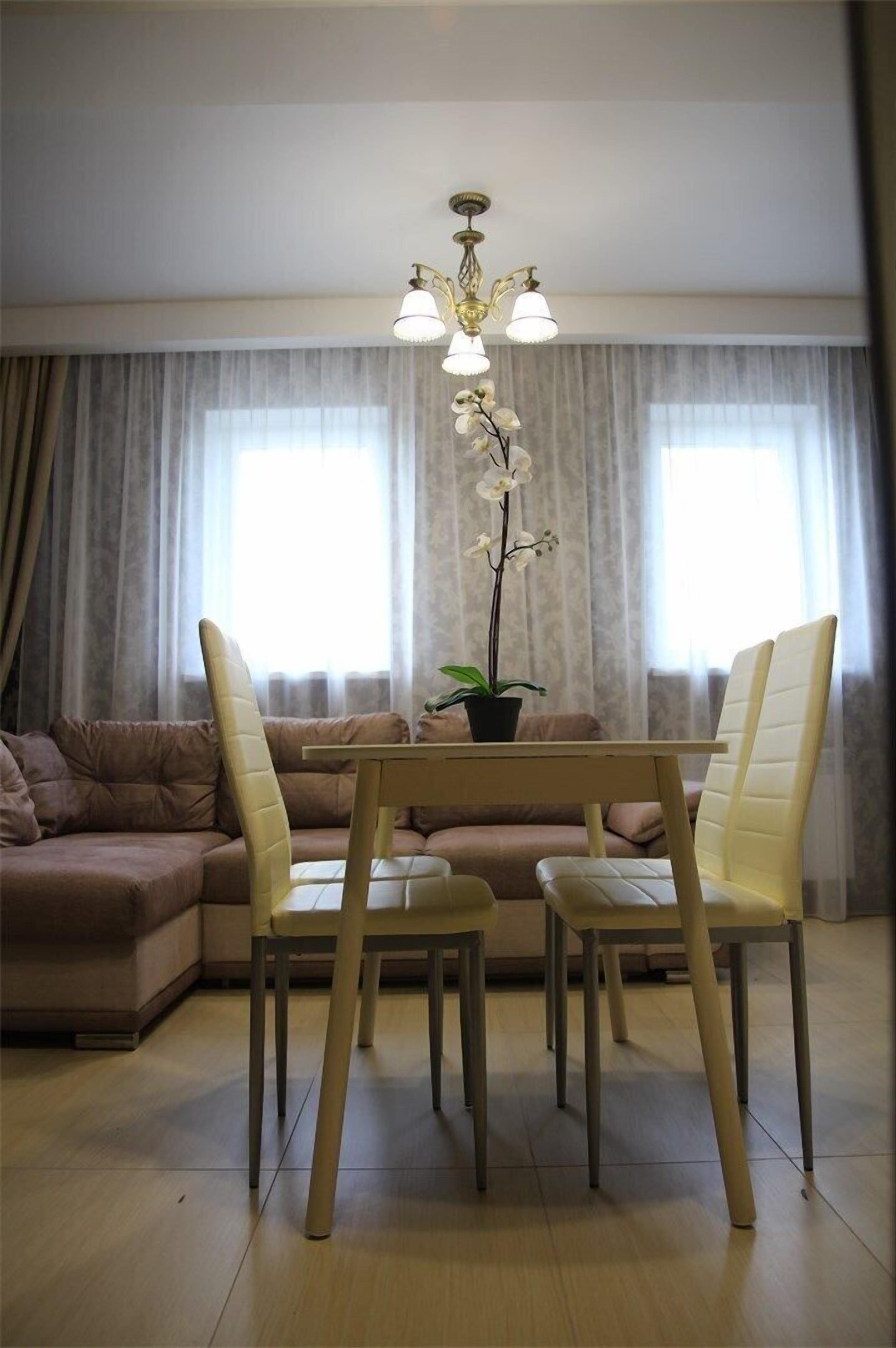 Comfort-huoneisto, 2 keskisuurta parisänkyä, tupakointi kielletty | Tallelokero huoneessa, yksilöllisesti sisustettu