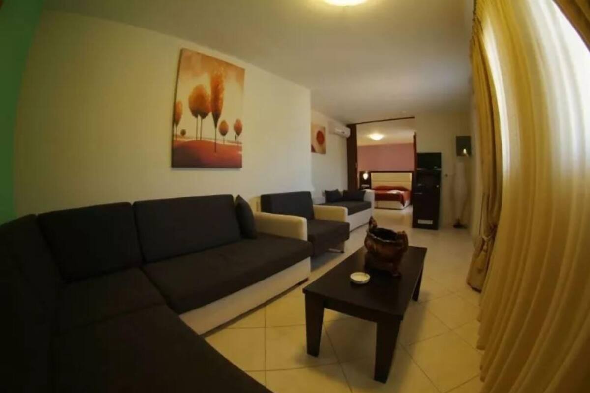 Junior Suite | Soundproofing, WiFi (free), bed sheets