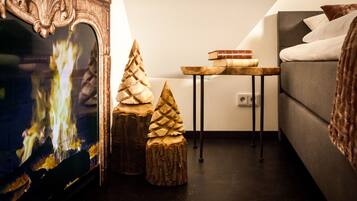 Double Room | Hypo-allergenic bedding, in-room safe, desk, laptop workspace