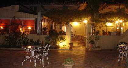 HĂŽtel Le ChĂȘne Vert