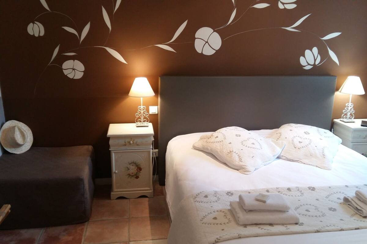 triple room | individually decorated, individually furnished, soundproofing