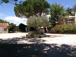 Property grounds - Hôtel Le Chêne Vert (Bollene)