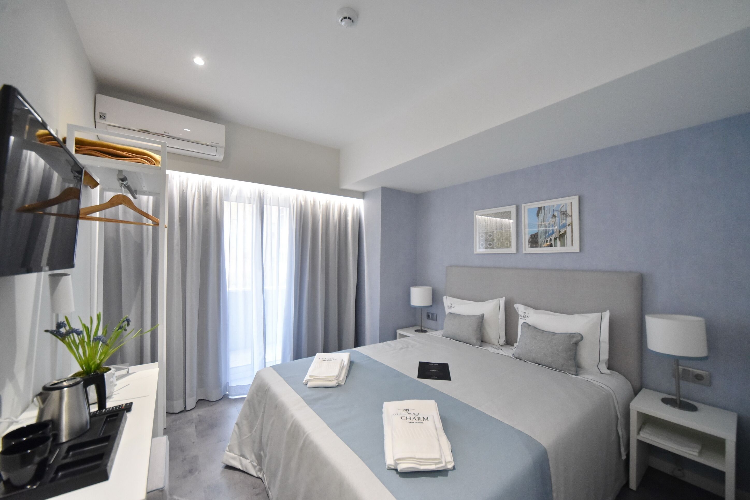 standard double room | 1 bedroom, in-room safe, blackout curtains, soundproofing