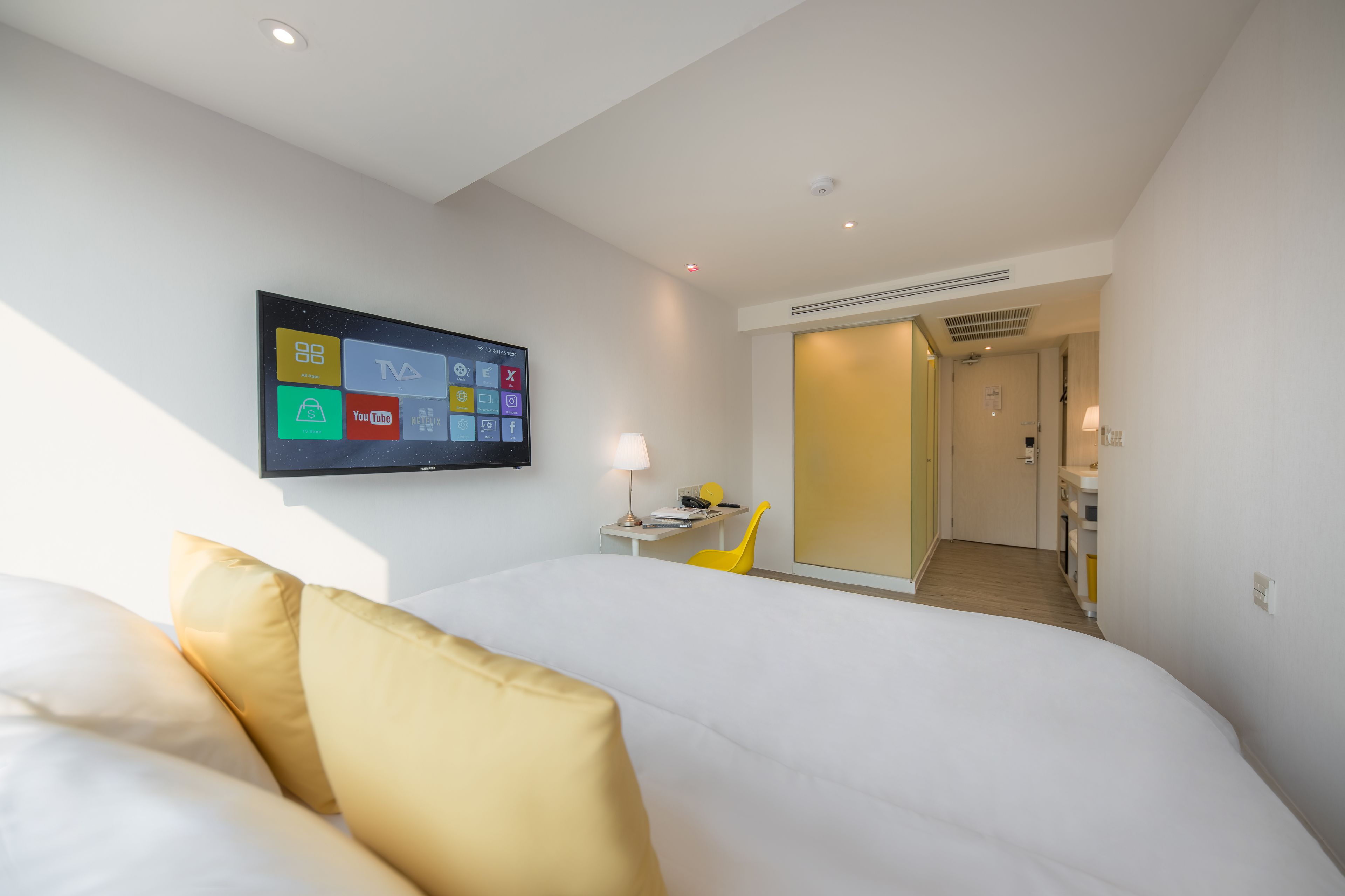 king double room with city view | in-room safe, soundproofing, free wifi, bed sheets