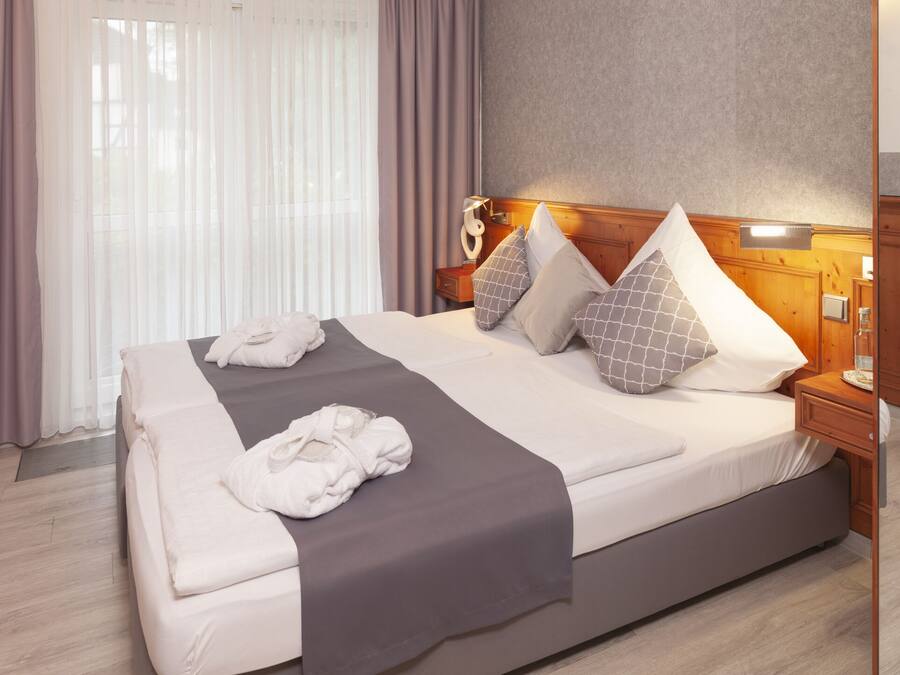 Chambre Double Standard, salle de bains attenante