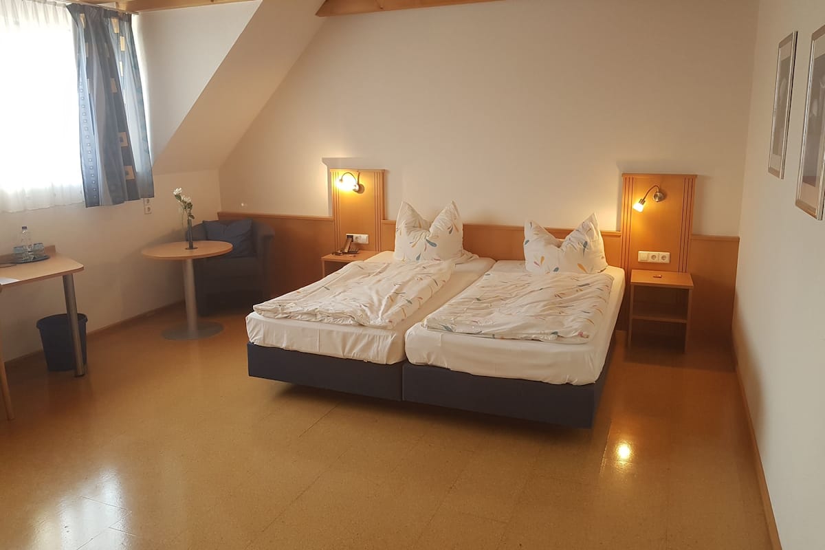 Standard Double Room, Accessible, Private Bathroom (OG 1) | 1 bilik tidur