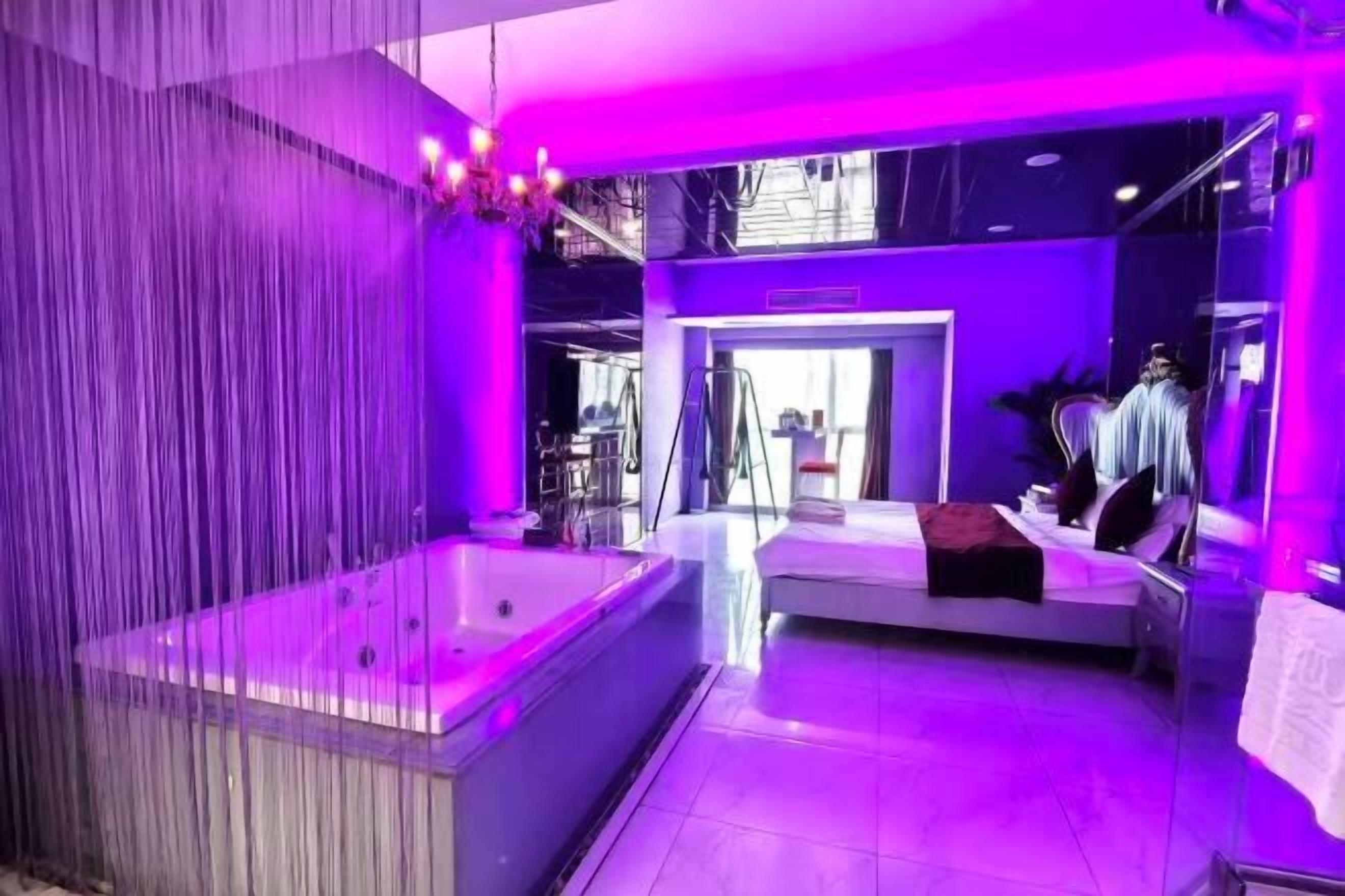 ห้องพักตกแต่งอย่างมีเอกลักษณ์, โต๊ะทำงาน, ผ้าม่านกันแสง, Wi-Fi ฟรี