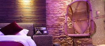 Rose Lover Hotel