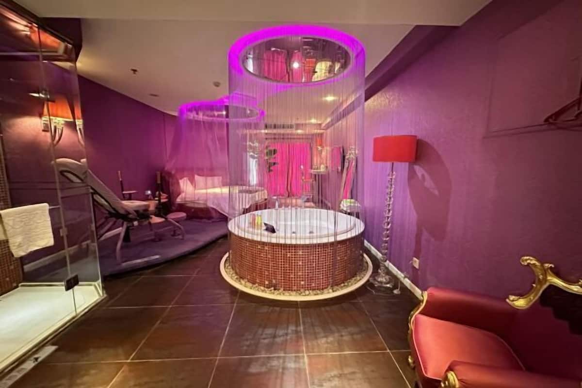 Décoration personnalisée, bureau, rideaux occultants, Wi-Fi gratuit