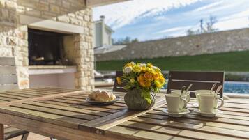 Luxury Villa, 4 Bedrooms, Private Pool (Kvinta) | In-room safe, individually decorated, individually furnished, desk