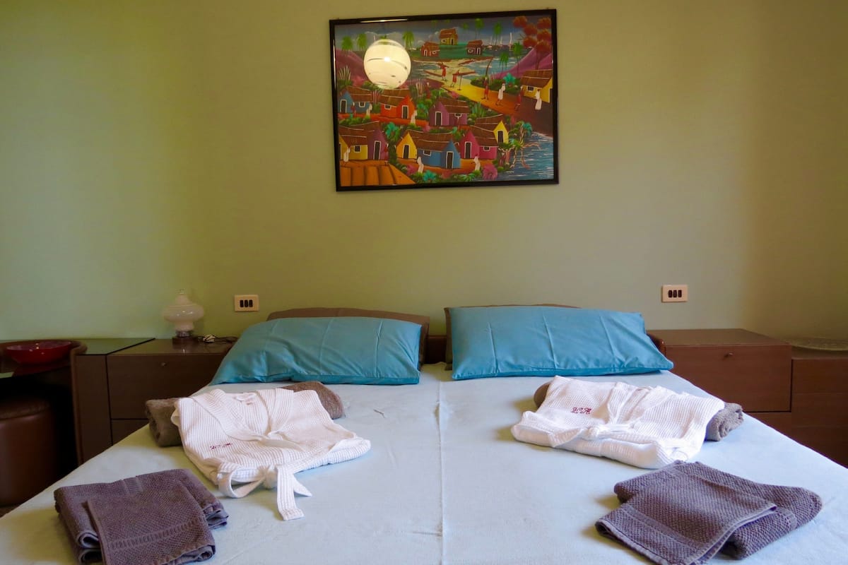 Traditional House, 2 Bedrooms, Lake View | 1 bedroom, Egyptian cotton sheets, premium bedding, iron/ironing board