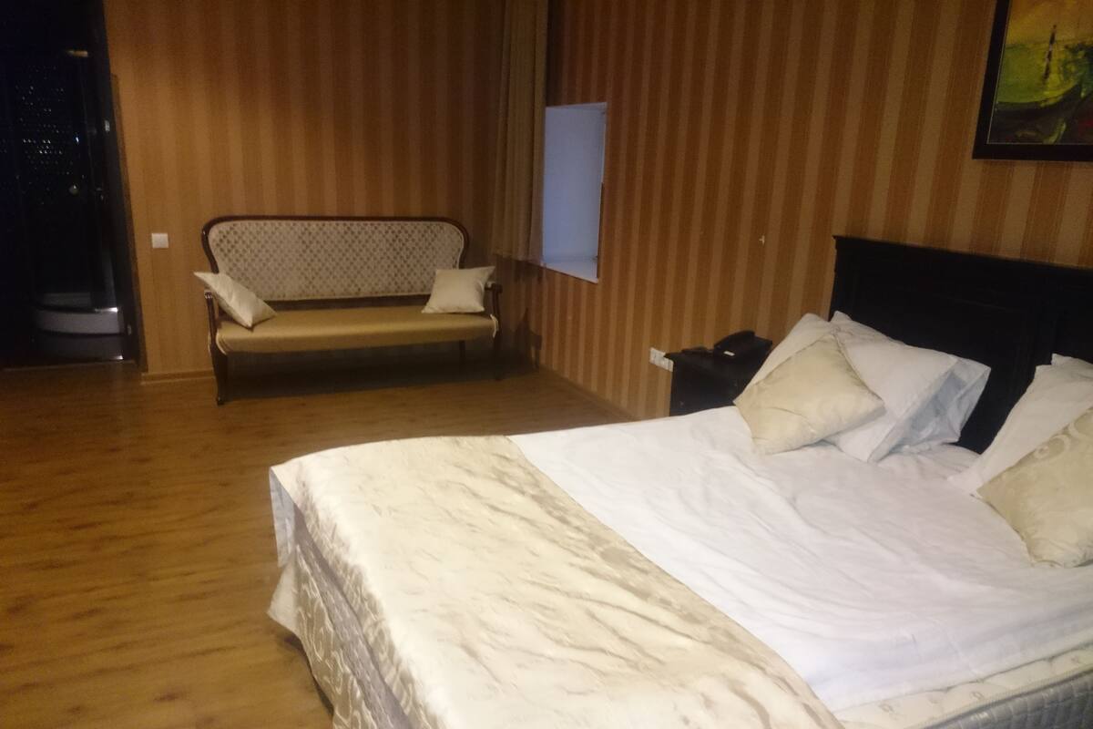 Luxury Double or Twin Room, 1 King Bed, Non Smoking, Garden View | Premium bedding, desk, blackout drapes, iron/ironing board