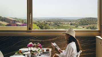 Petit déjeuner continental compris tous les jours