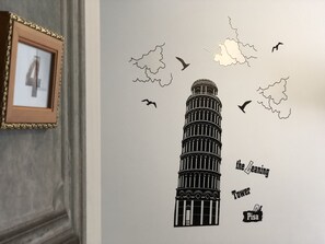 Twin Room, Shared Bathroom | Individually decorated, laptop workspace, bed sheets