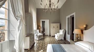 Junior Suite | Premium bedding, down comforters, memory foam beds, free minibar items