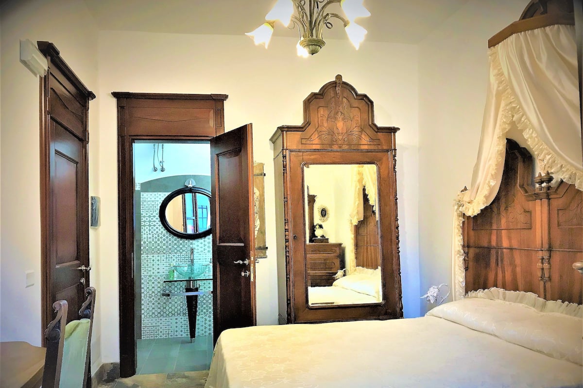 Individually decorated, individually furnished, desk, blackout curtains