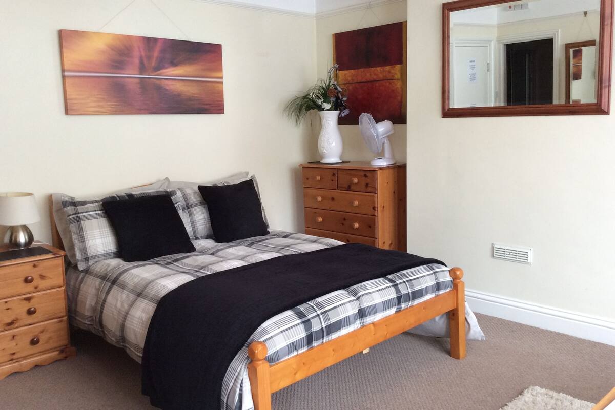 Studio, 1 Double Bed, Non Smoking, City View | Egyptian cotton sheets, premium bedding, blackout drapes, soundproofing