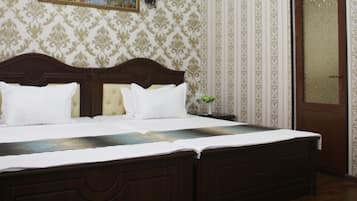 Chambre Double Standard | Minibar, coffres-forts dans les chambres, bureau, rideaux occultants
