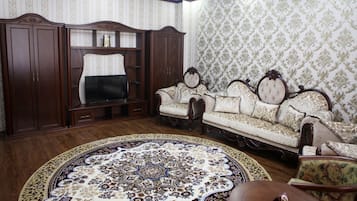 Minibar, in-room safe, desk, blackout drapes