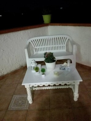 Chambre quadruple familiale, cuisinette | Terrasse/patio