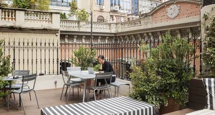 Hotel Praktik Èssens