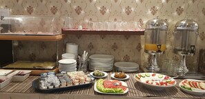 Desayuno buffet todos los días (con cargo)