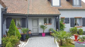 Exterior - Les Mésanges (Estréelles)