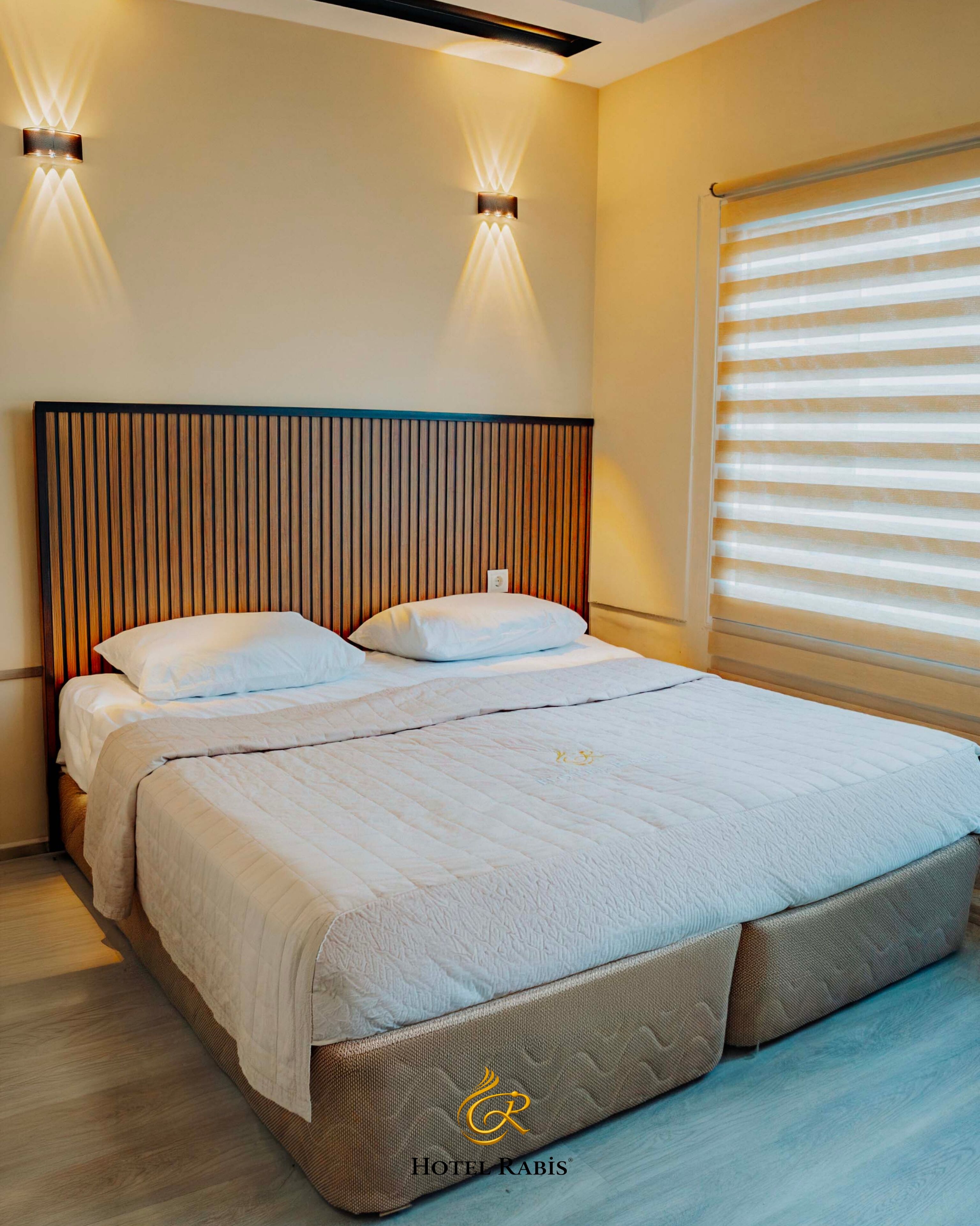 Hypo-allergenic bedding, minibar, laptop workspace, soundproofing