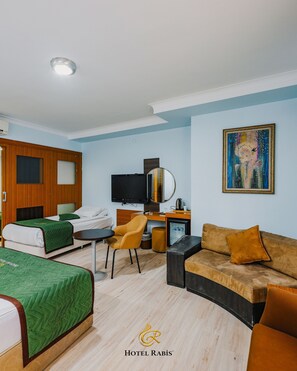 Hypo-allergenic bedding, minibar, laptop workspace, soundproofing