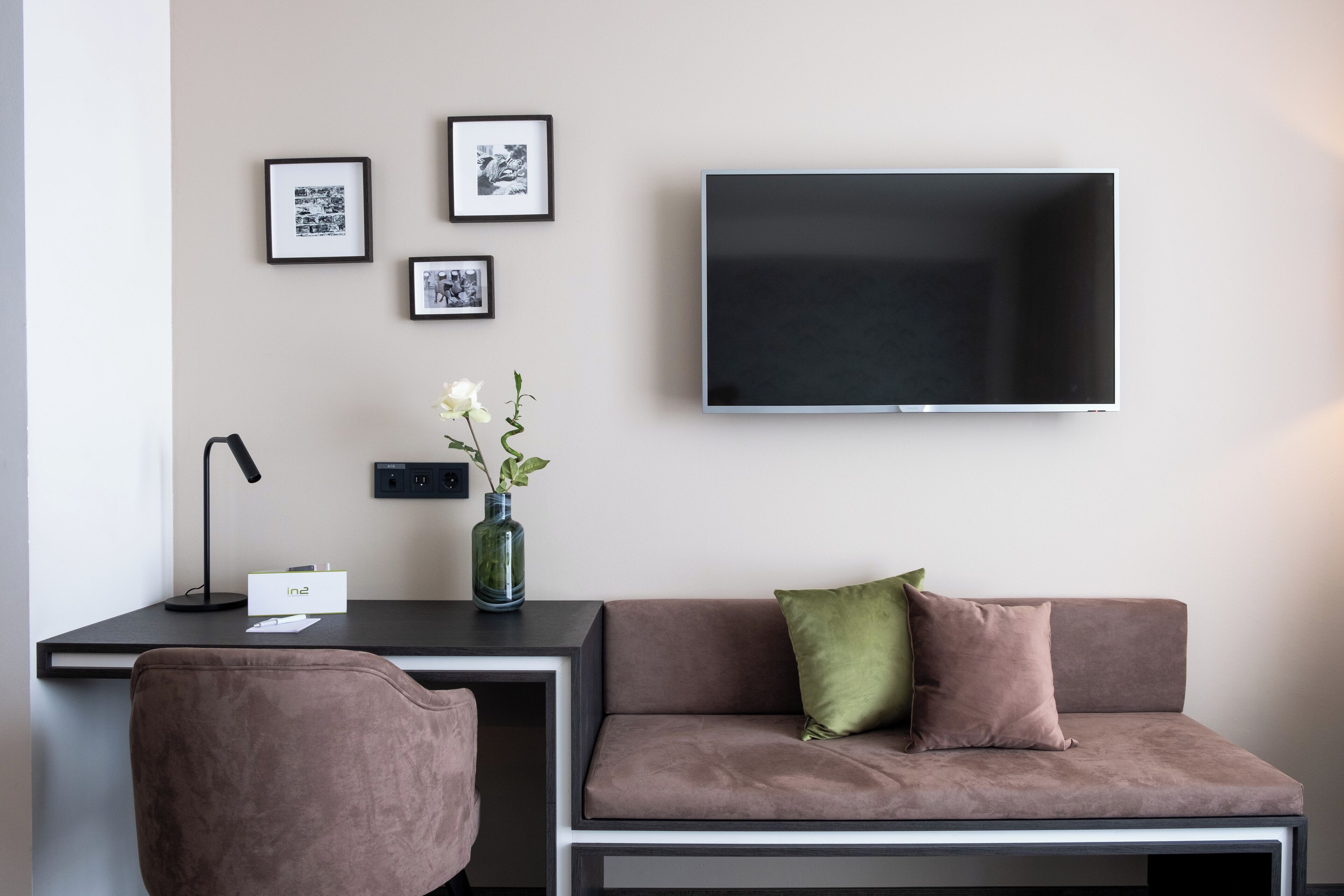 double or twin room | living area | flat-screen tv