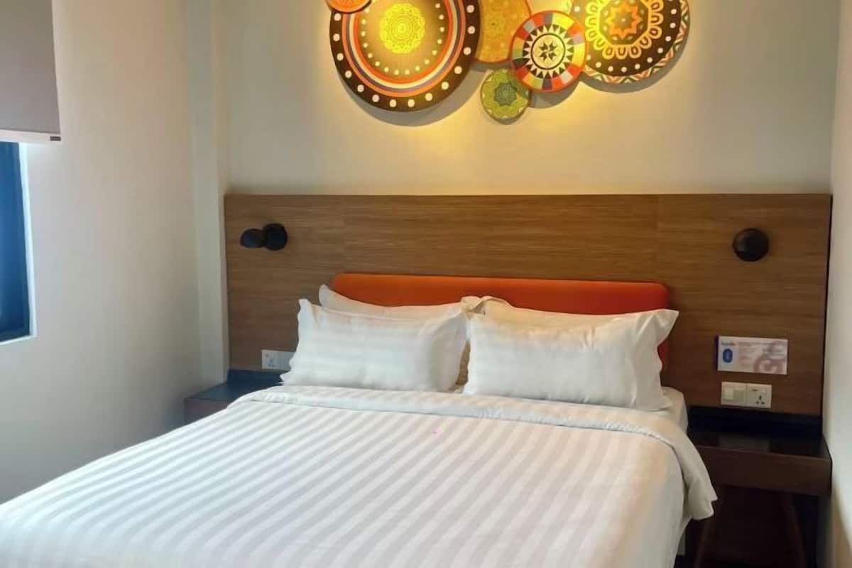 Soundproofing, iron/ironing board, free WiFi, bed sheets