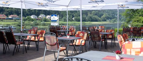 Sun deck