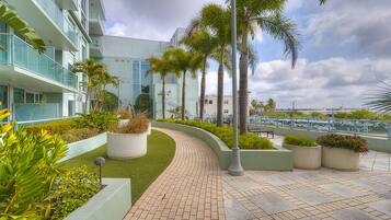 Bagian depan properti