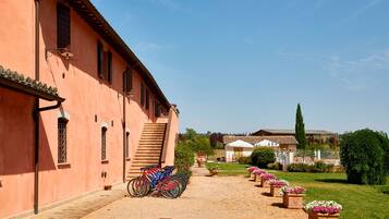 Pemandangan darat dari hartanah