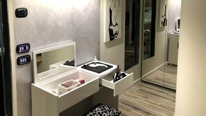 Suite – deluxe, massasjebadekar | Romfasilitet