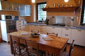 Villa, 4 chambres | Cuisine privée