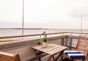 Triple Room, 1 Double Bed with Sofa bed, Balcony, Sea View | Desk, laptop workspace, free WiFi, bed sheets