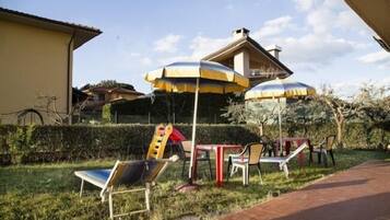 Außen-Kinderspielplatz