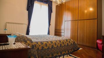 Camera Deluxe, bagno privato | Insonorizzazione, ferro/asse da stiro, Wi-Fi gratuito, lenzuola