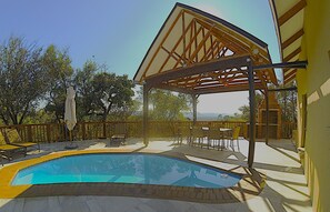 Chalet Exécutif, patio, vue parc | Terrasse/Patio