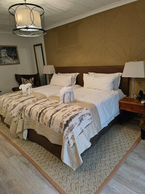 2 bedrooms, premium bedding, in-room safe, iron/ironing board - BushTime at Mabula (Bela-Bela, Limpopo)