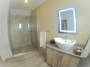 Executive Chalet, Patio, Park View | Bathroom - BushTime at Mabula (Bela-Bela, Limpopo)