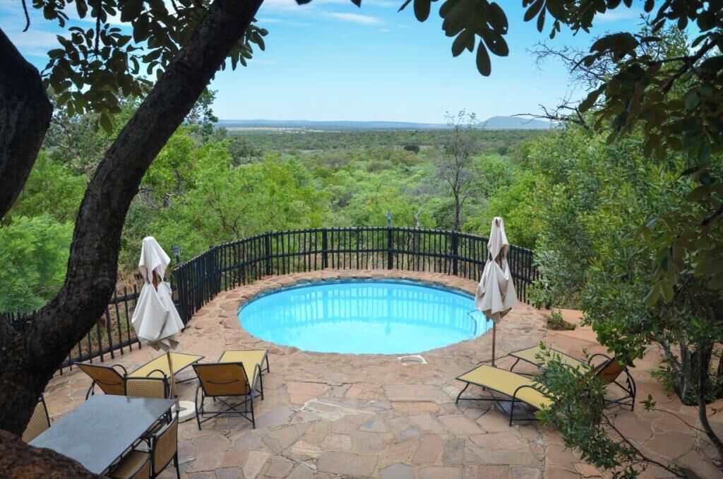 Basic Condo | Terrace/patio