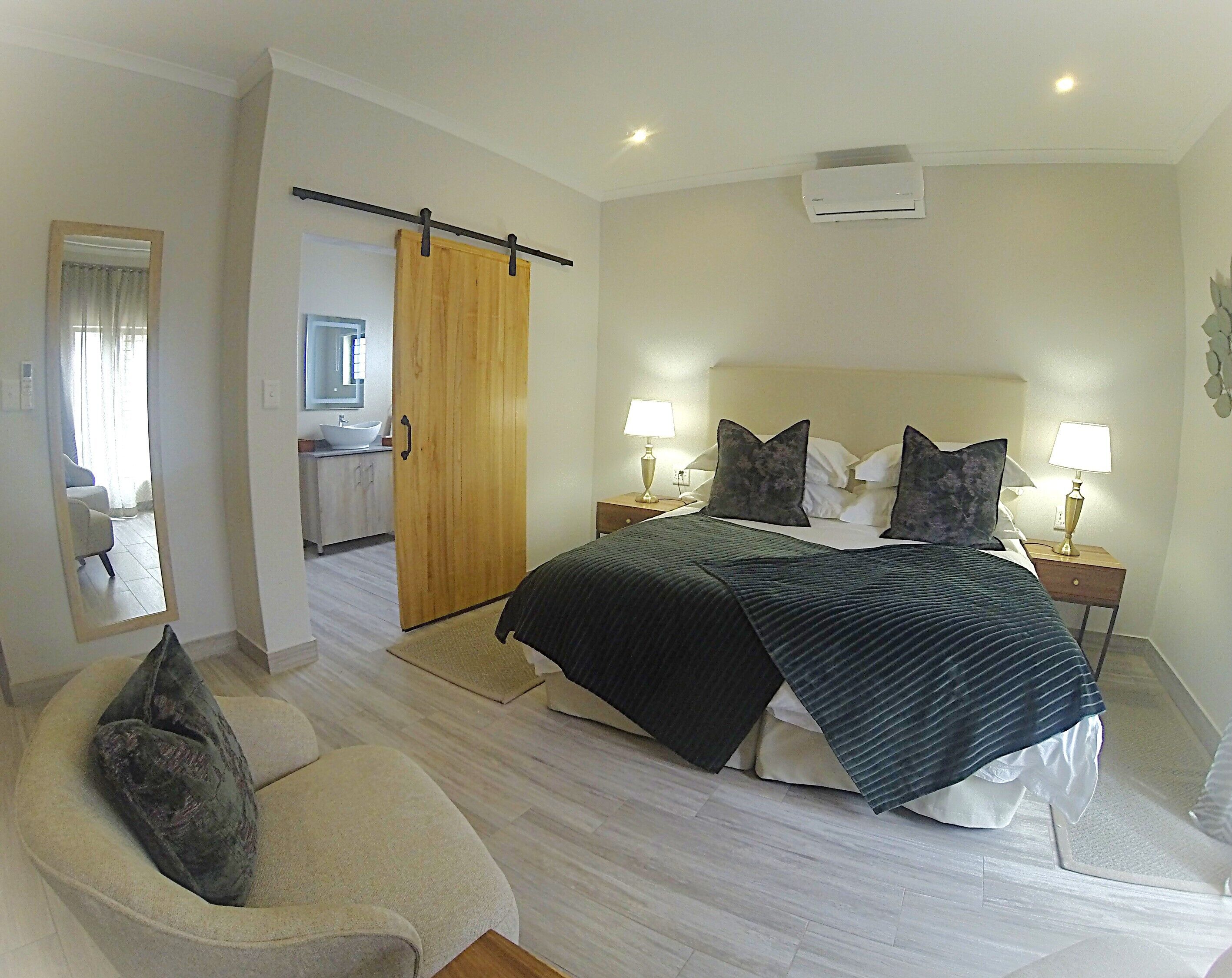 Executive Chalet, Patio, Park View | 2 bedrooms, premium bedding, in-room safe, iron/ironing board