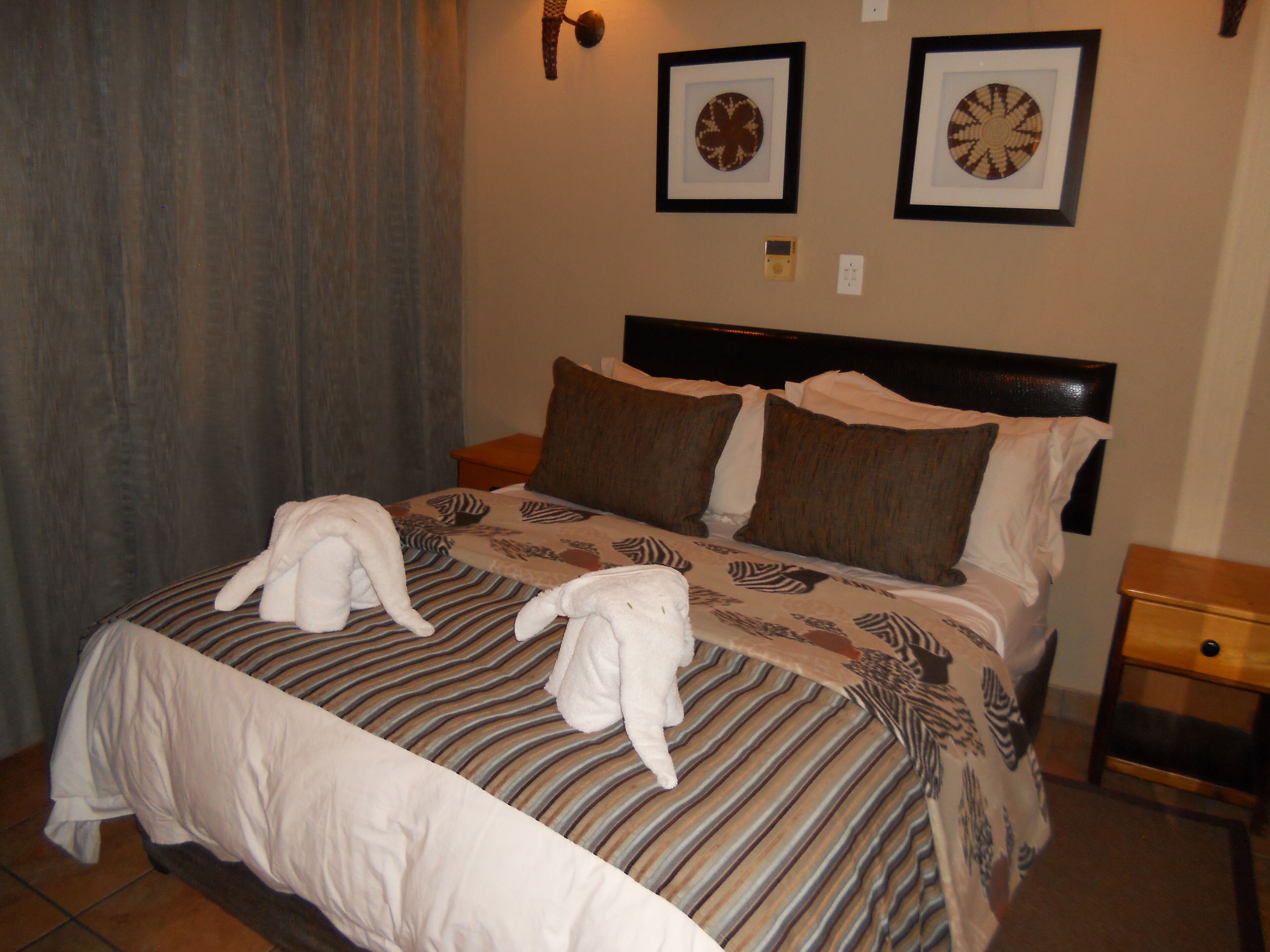 Traditional Chalet | 2 bedrooms, premium bedding, in-room safe, iron/ironing board