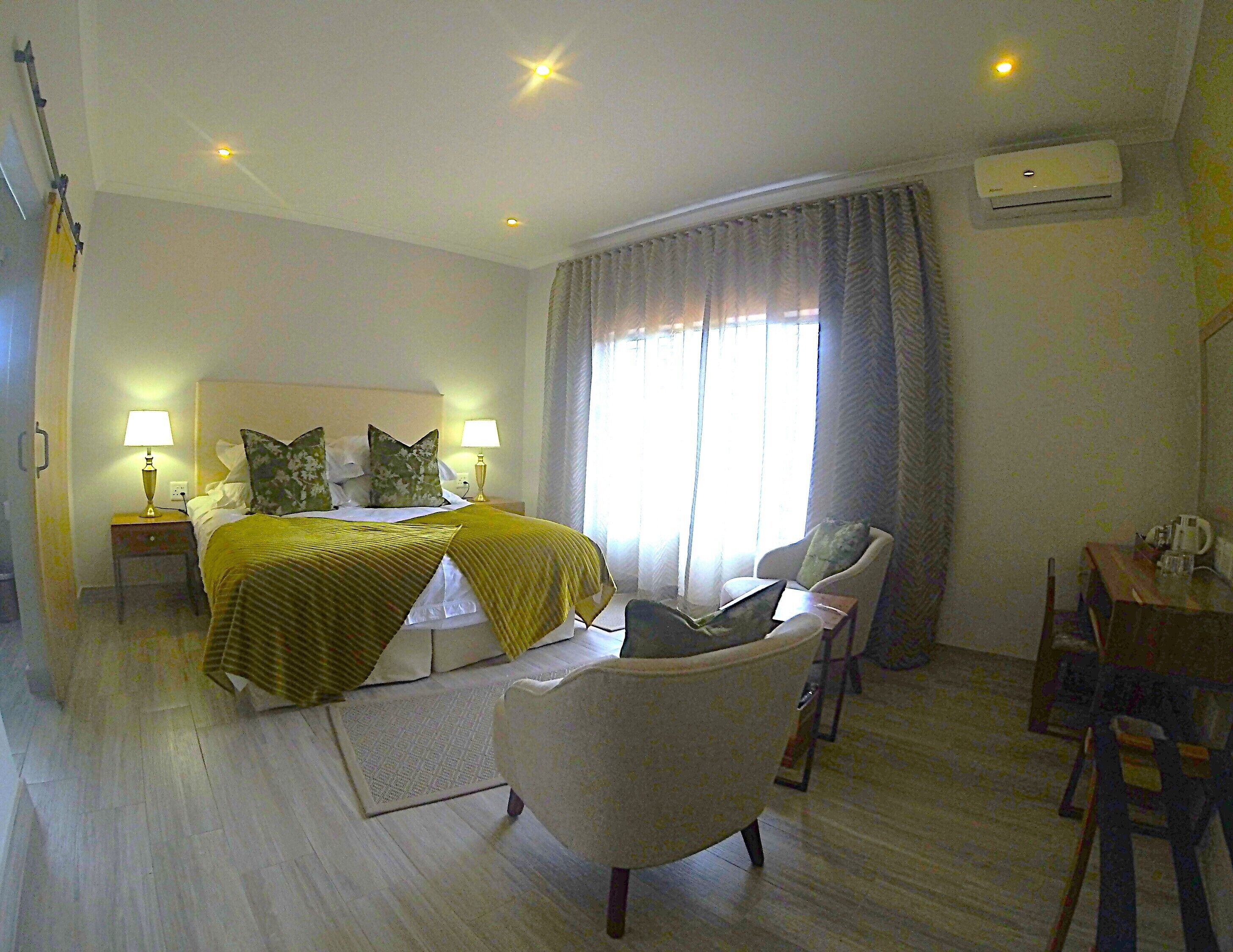 Executive Chalet, Patio, Park View | 2 bedrooms, premium bedding, in-room safe, iron/ironing board