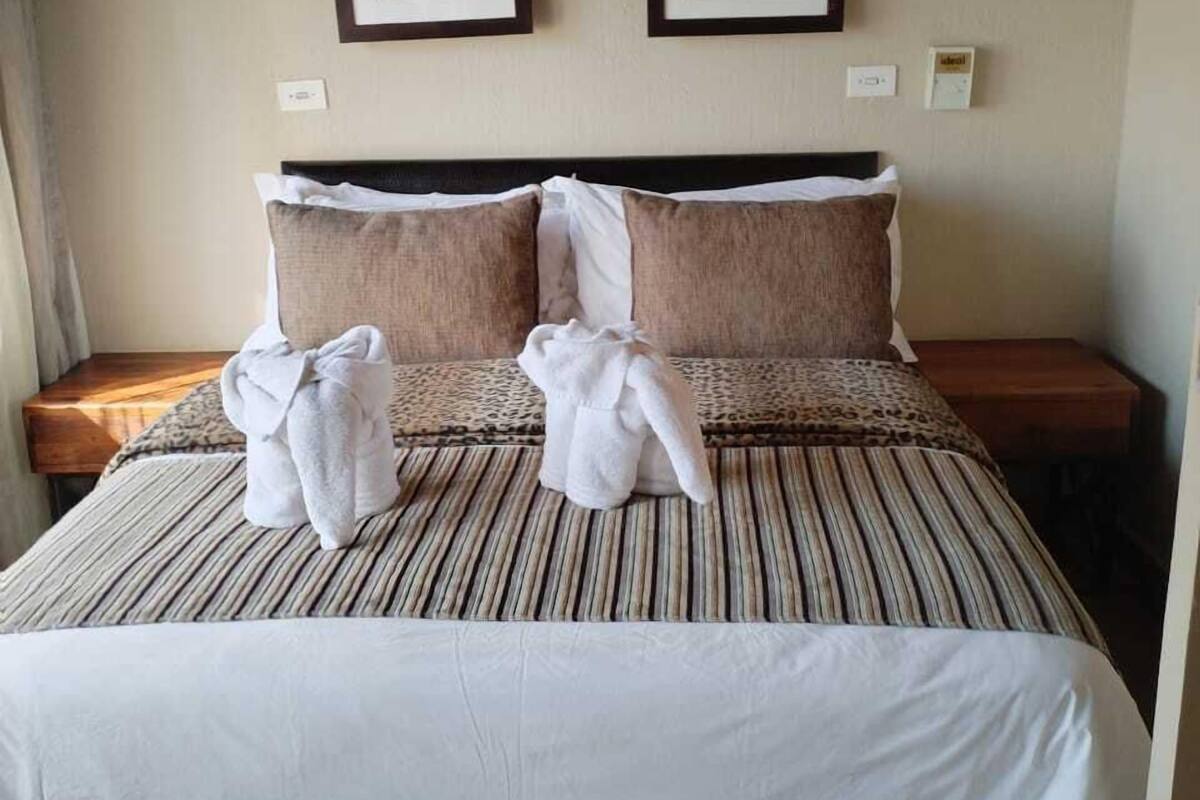 Family Chalet | 2 bedrooms, premium bedding, in-room safe, iron/ironing board