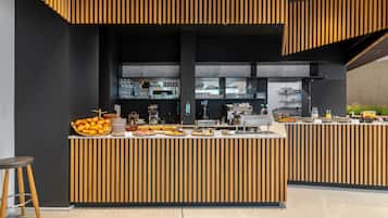 Daily cooked-to-order breakfast (EUR 14 per person)