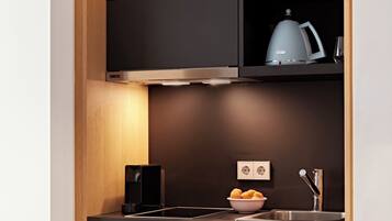 Fridge, microwave, espresso maker, coffee/tea maker